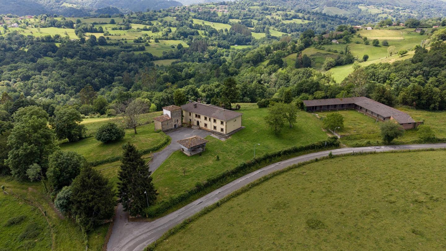 6 bedroom Villa for sale in Pilona - € 1,150,000 (Ref: 9905174)