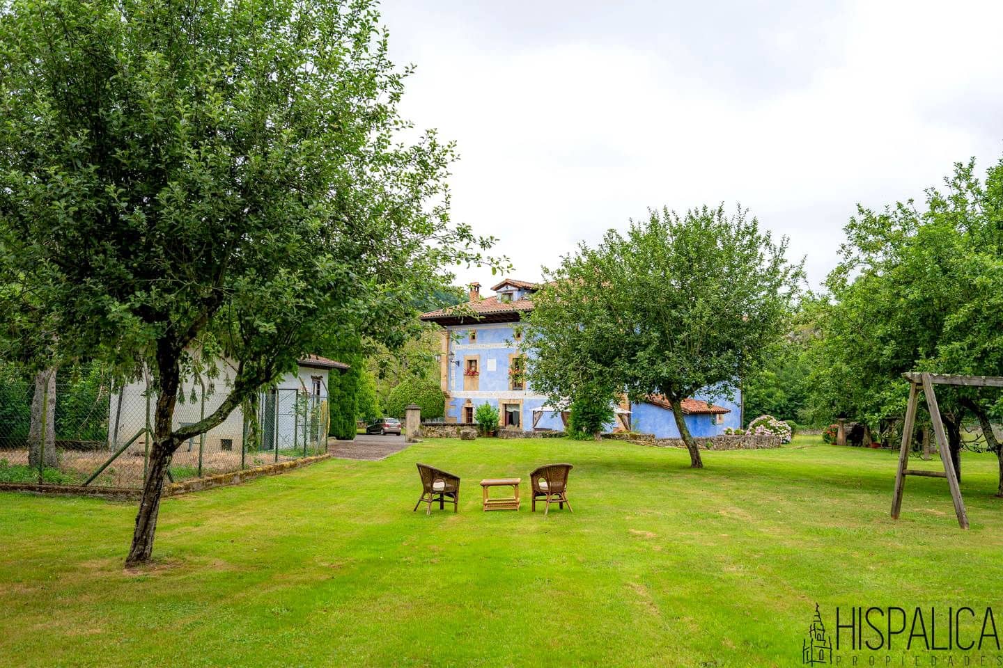10 bedroom Villa for sale in Cangas de Onis - € 1,300,000 (Ref: 9934989)