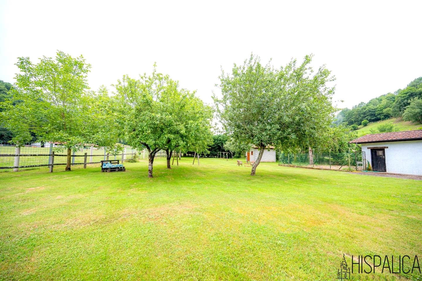 10 bedroom Villa for sale in Cangas de Onis - € 1,300,000 (Ref: 9934989)