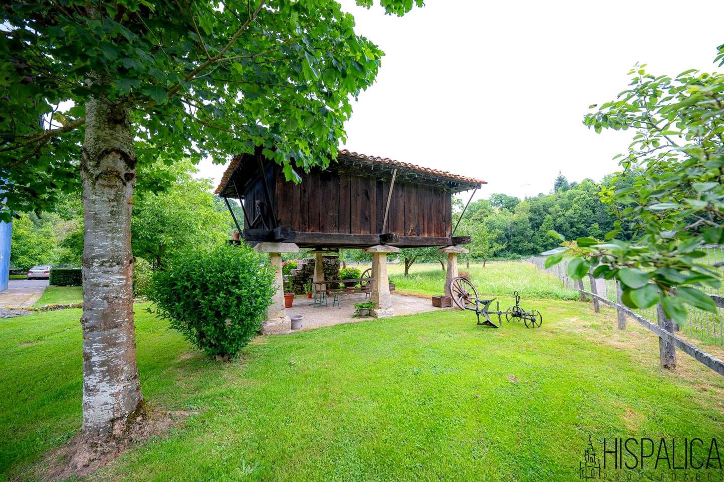 10 bedroom Villa for sale in Cangas de Onis - € 1,300,000 (Ref: 9934989)