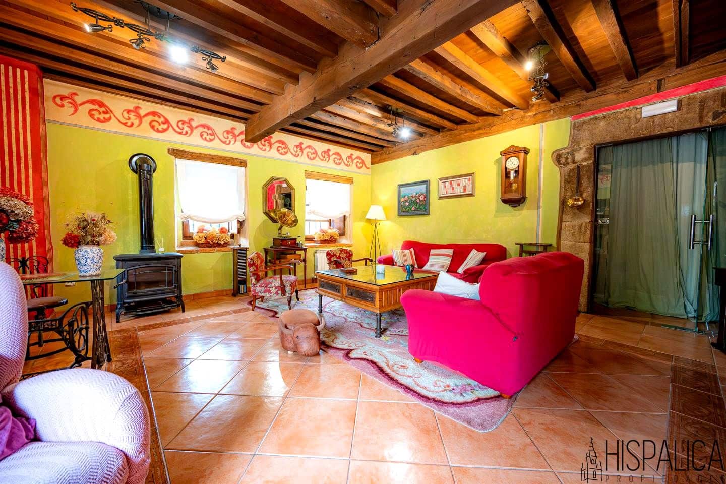 10 bedroom Villa for sale in Cangas de Onis - € 1,300,000 (Ref: 9934989)