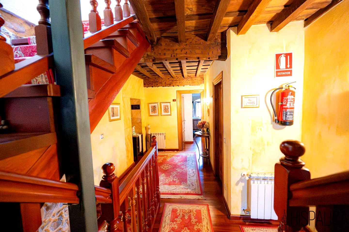 10 bedroom Villa for sale in Cangas de Onis - € 1,300,000 (Ref: 9934989)