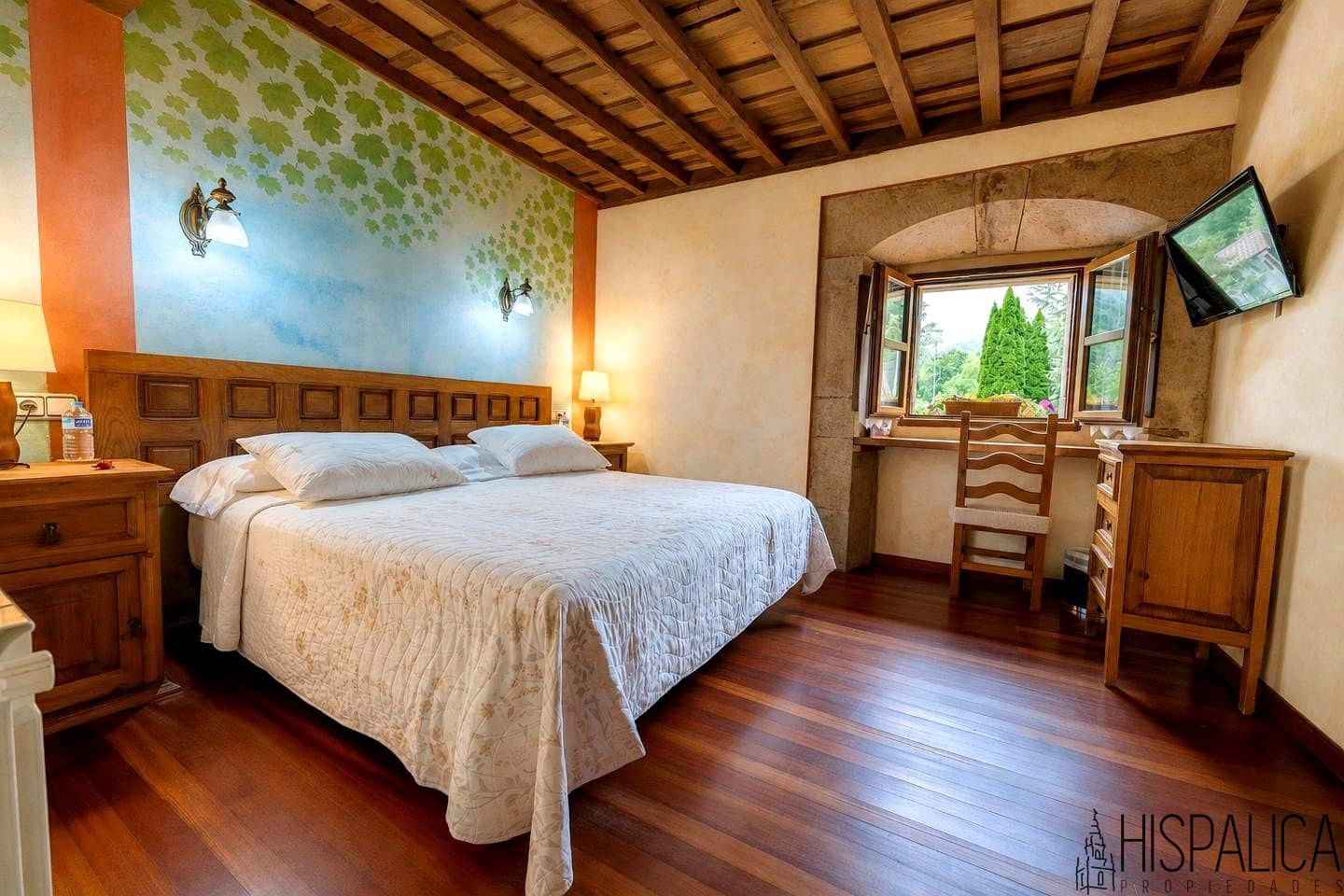10 bedroom Villa for sale in Cangas de Onis - € 1,300,000 (Ref: 9934989)