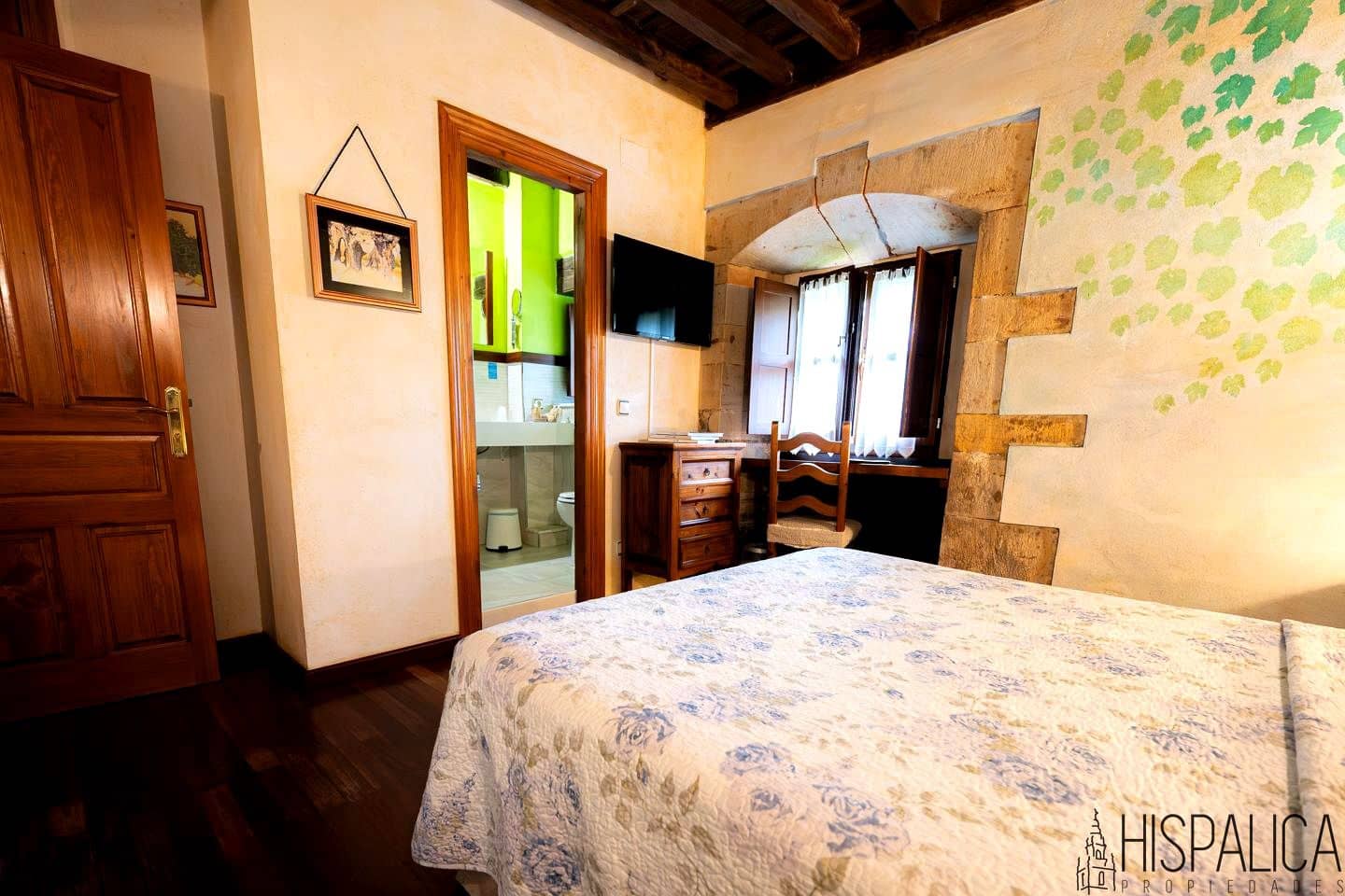 10 bedroom Villa for sale in Cangas de Onis - € 1,300,000 (Ref: 9934989)