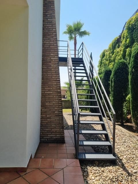 6 soverom Villa til salgs i Cordoba by med svømmebasseng - € 990 000 (Ref: 9996212)