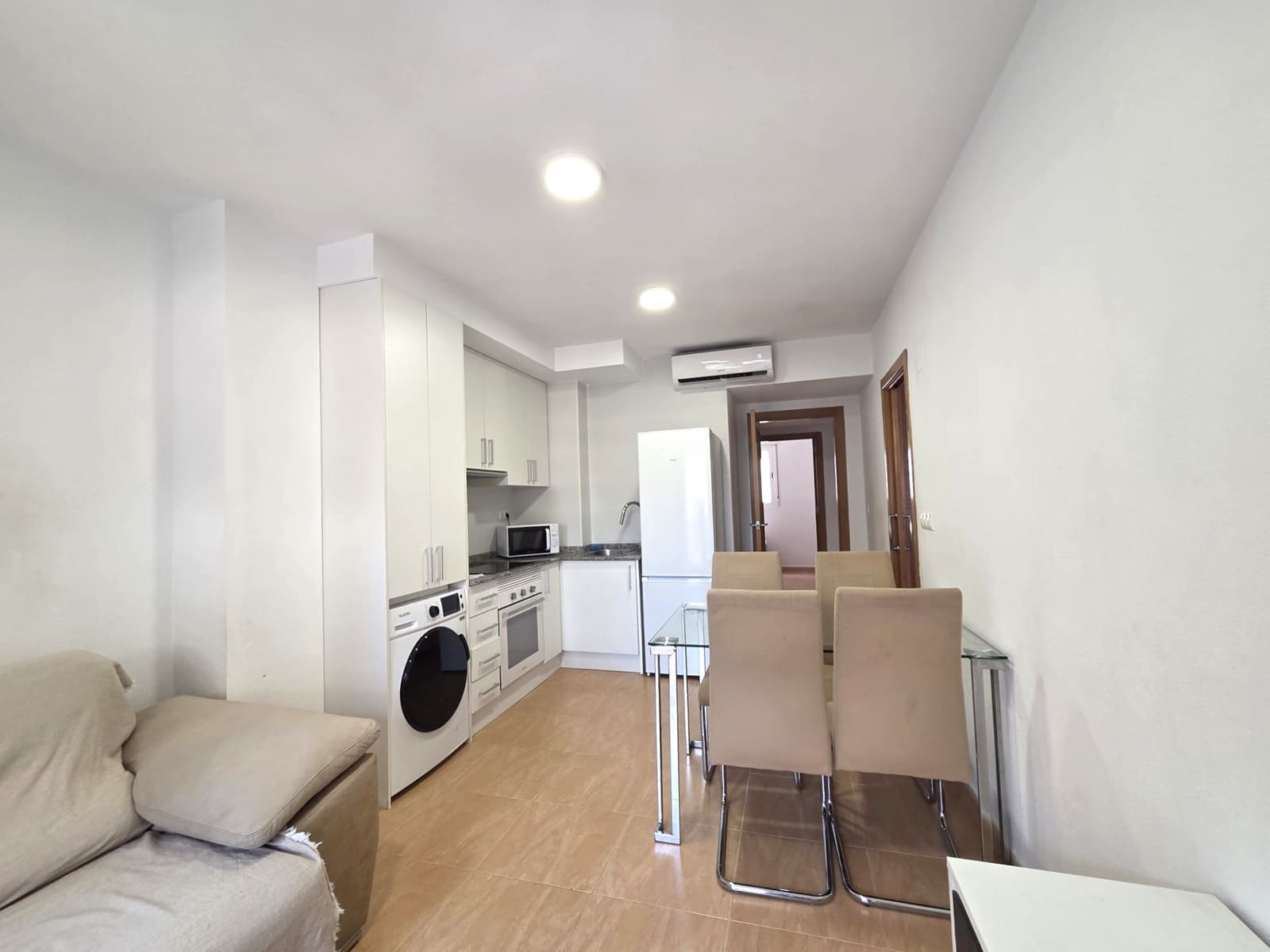 2 soveværelse Lejlighed til salg i Alicante by - € 260.000 (Ref: 10004925)