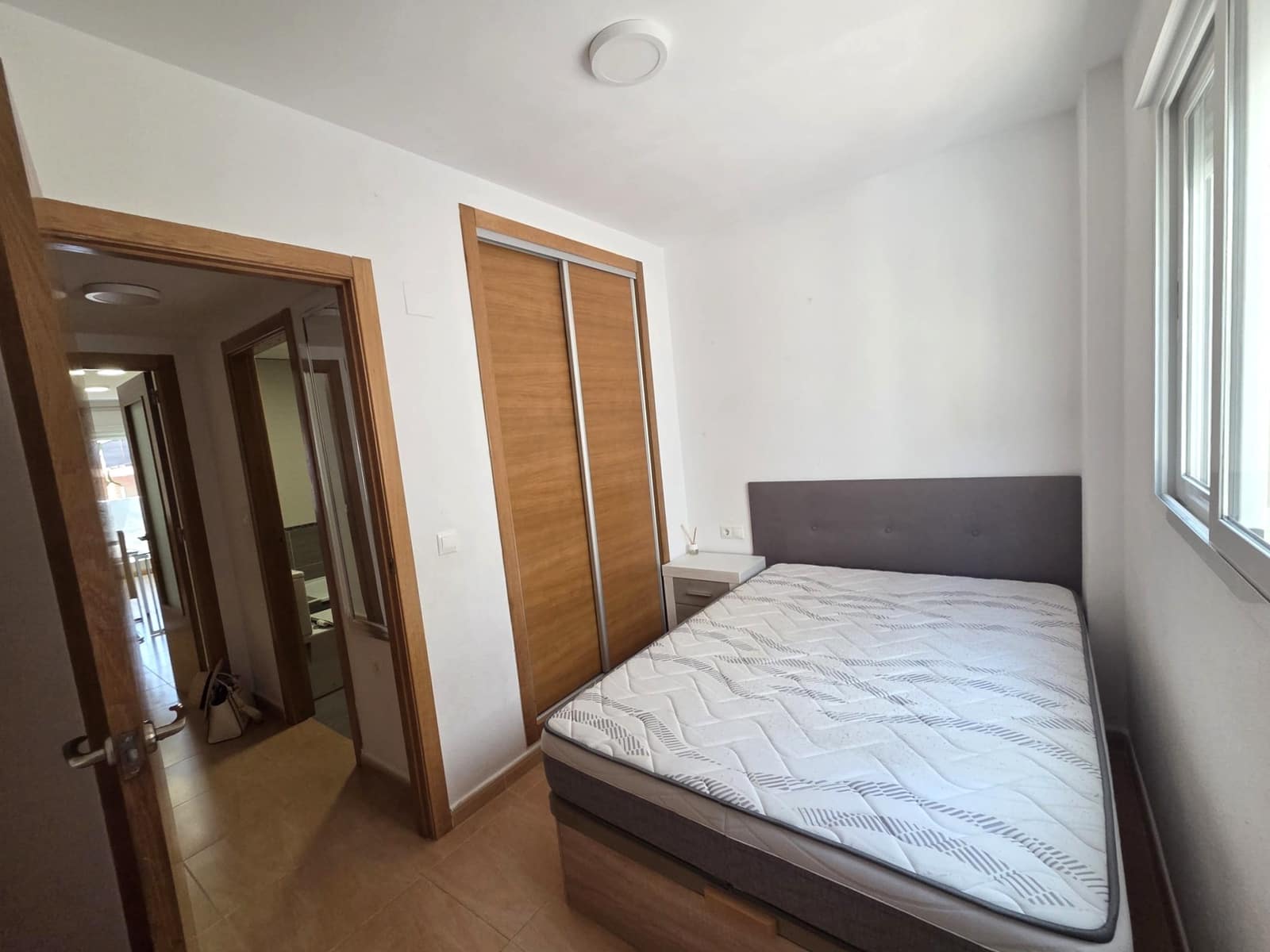 2 soveværelse Lejlighed til salg i Alicante by - € 260.000 (Ref: 10004925)