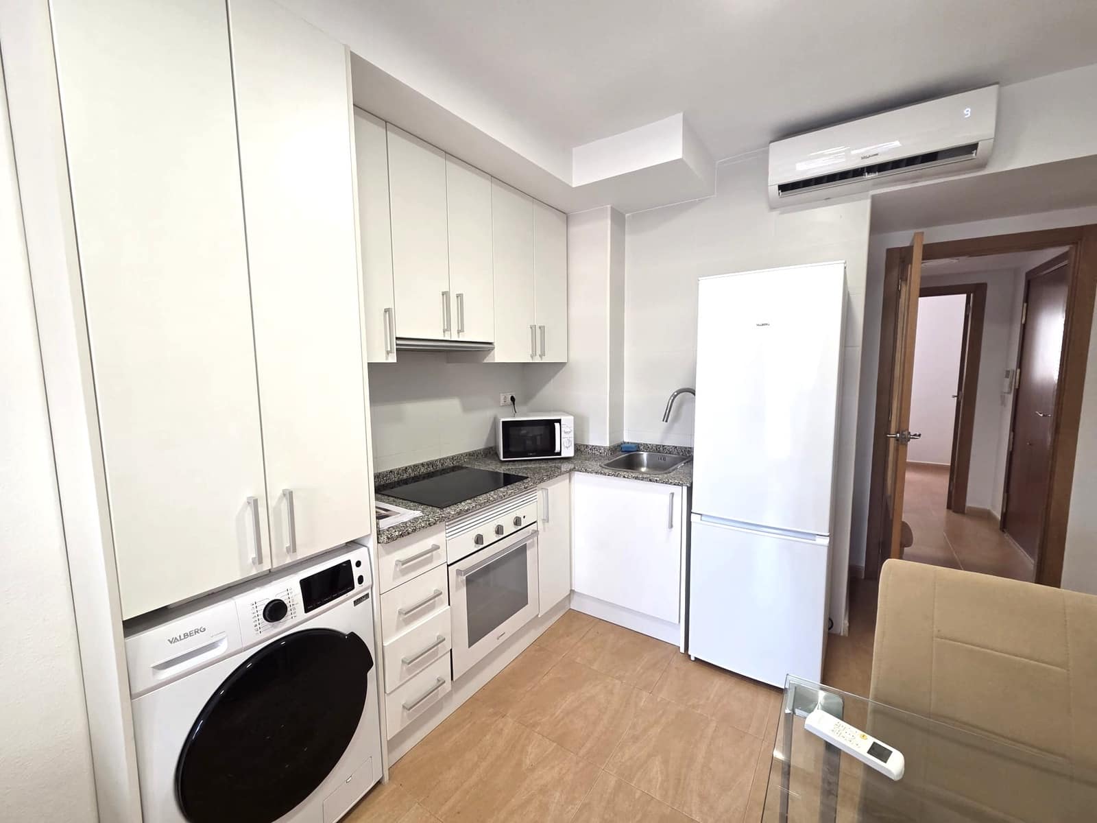 2 soveværelse Lejlighed til salg i Alicante by - € 260.000 (Ref: 10004925)