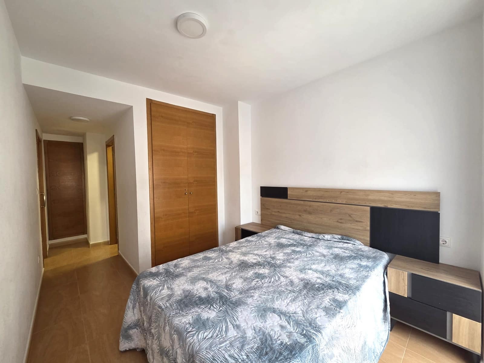 2 soveværelse Lejlighed til salg i Alicante by - € 260.000 (Ref: 10004925)