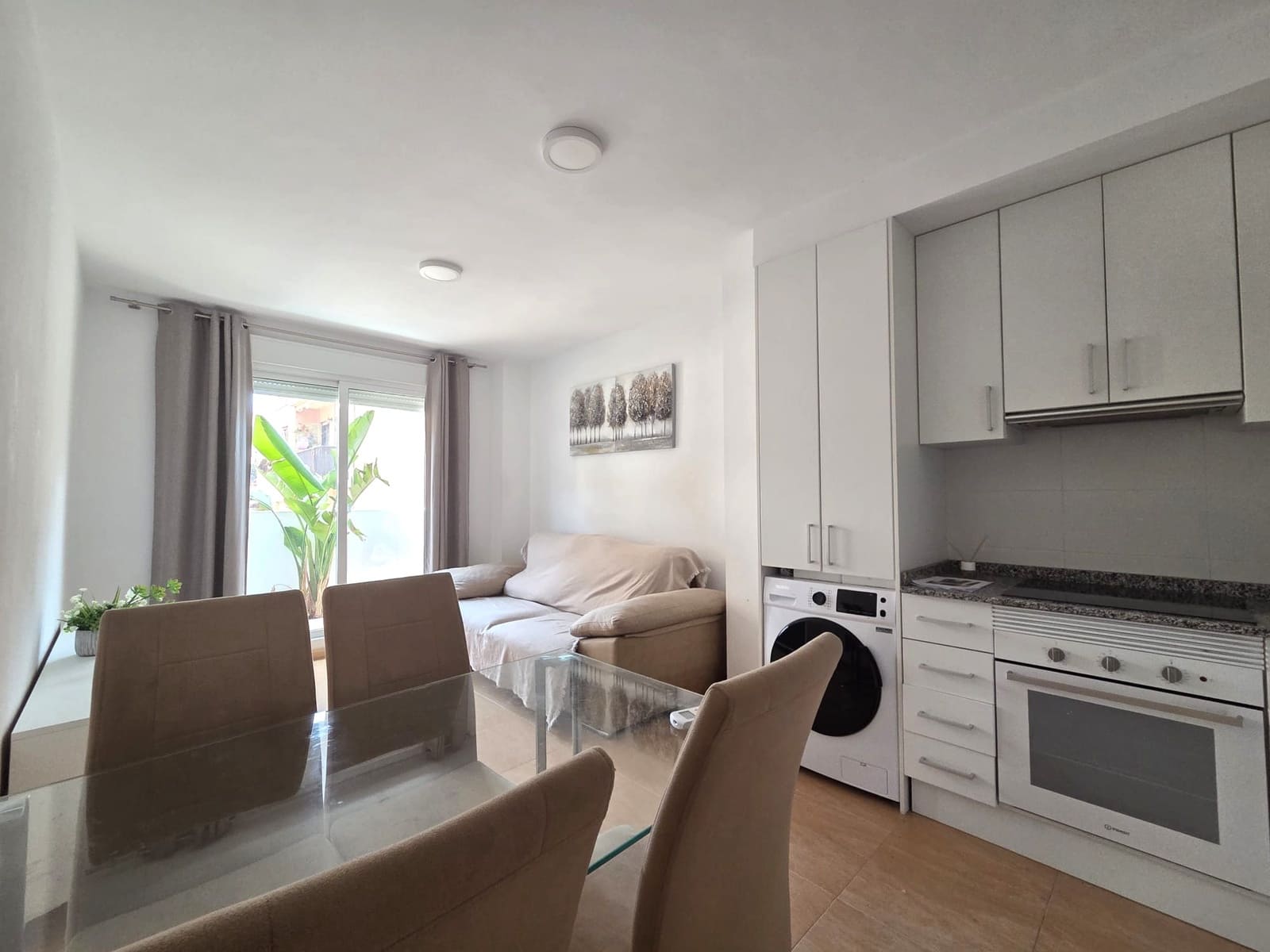 2 soveværelse Lejlighed til salg i Alicante by - € 260.000 (Ref: 10004925)