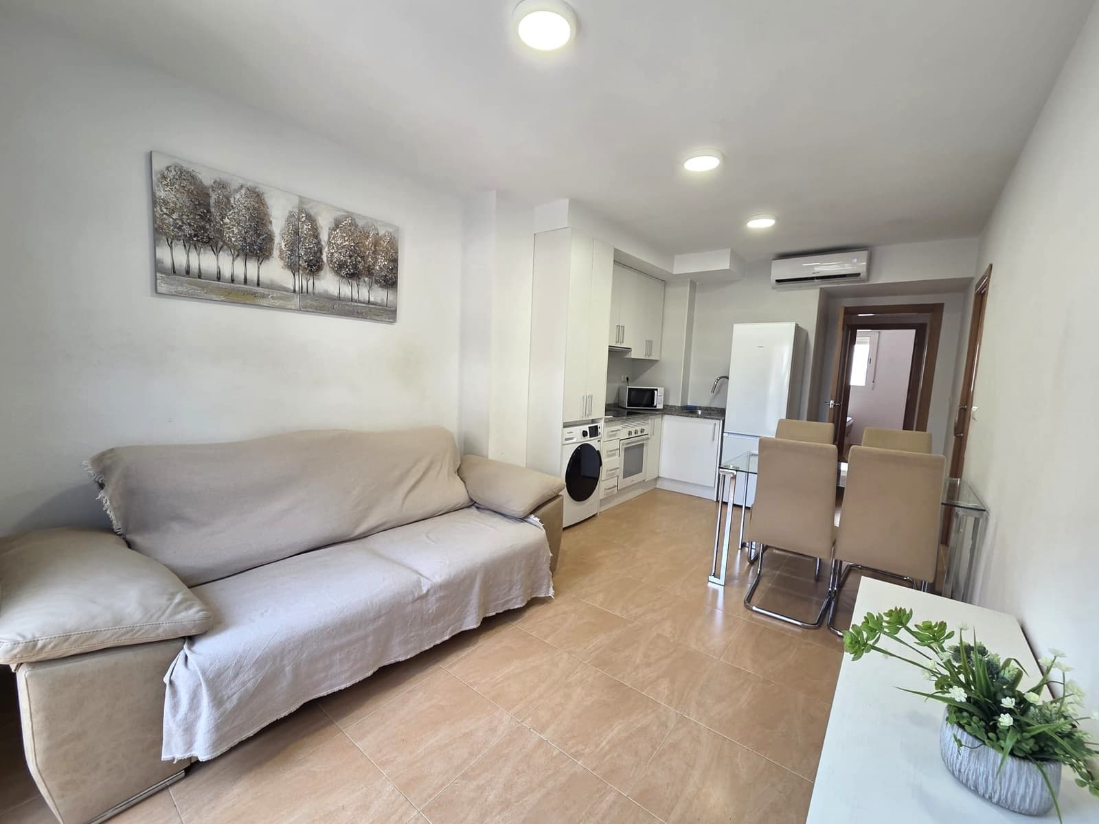 2 soveværelse Lejlighed til salg i Alicante by - € 260.000 (Ref: 10004925)