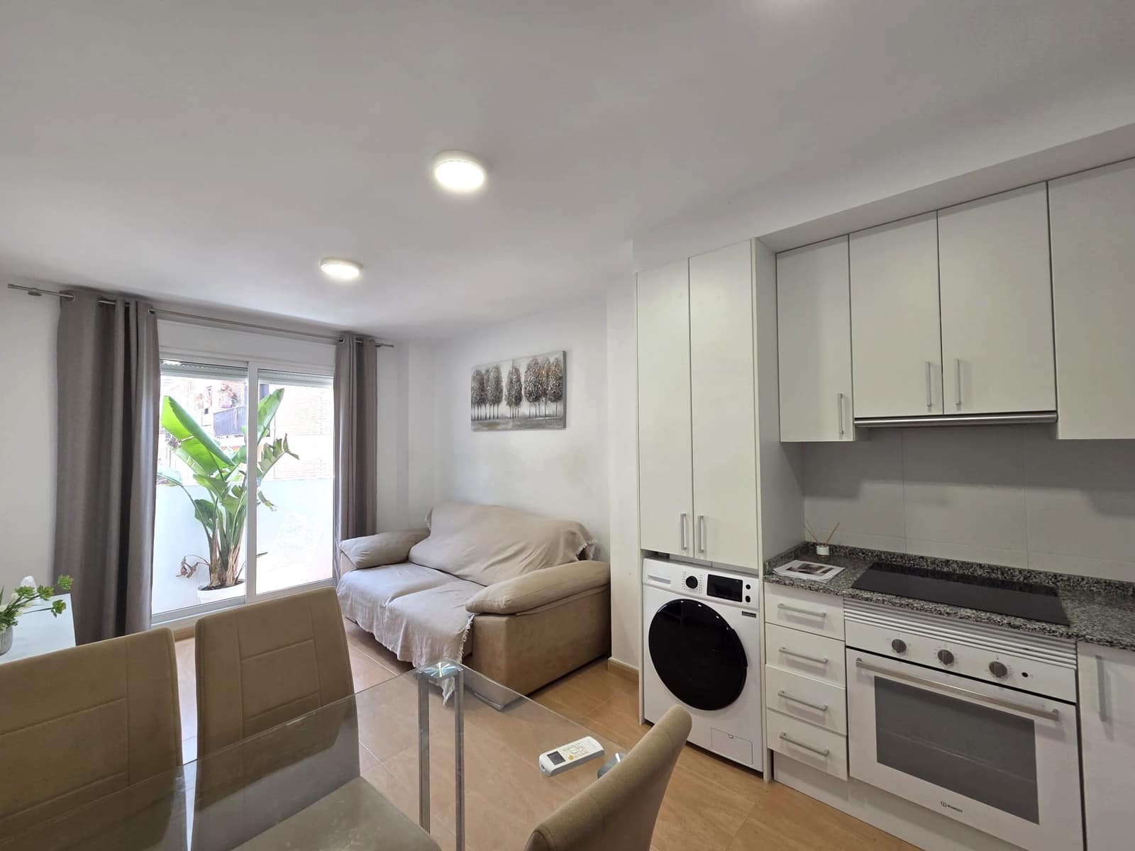 2 soveværelse Lejlighed til salg i Alicante by - € 260.000 (Ref: 10004925)