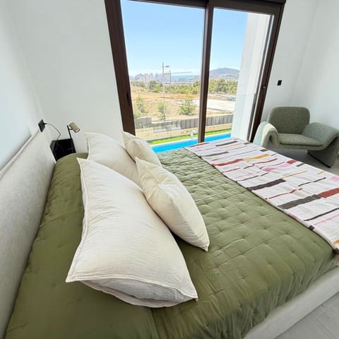 5 makuuhuone Huvila vuokrattavana paikassa Balcón de Finestrat - Terra Marina, Finestrat mukana uima-altaan 
autotalli - 4 500 € (Ref: 10016583)