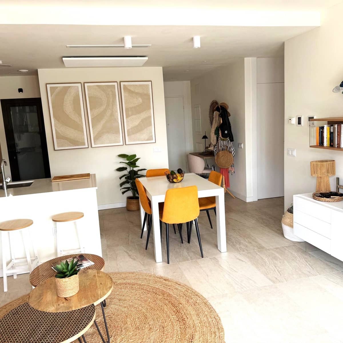 2 Zimmer Apartment zu vermieten in Finestrat mit Pool Garage - 1.800 € (Ref: 10018146)