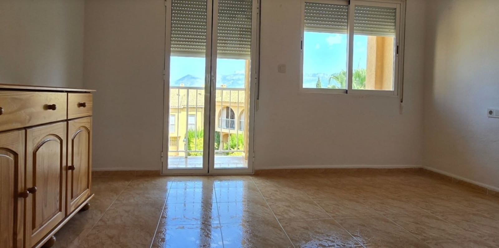 2 Zimmer Reihenhaus zu verkaufen in Albir mit Pool Garage - 355.000 € (Ref: 10033478)