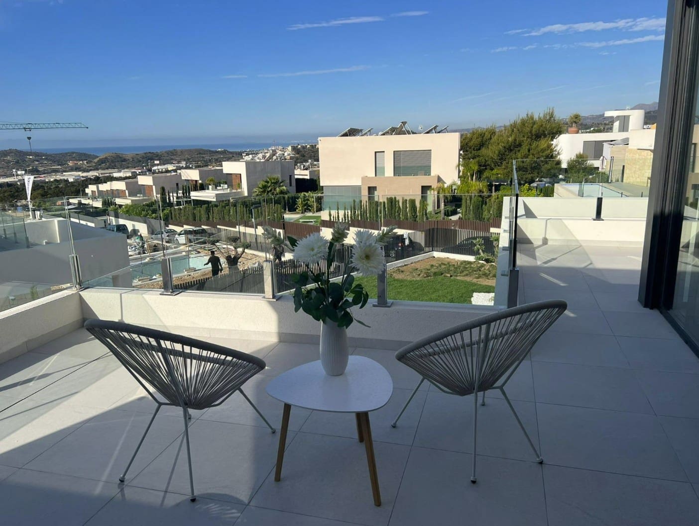 3 slaapkamer Villa te huur in Finestrat met zwembad garage - € 3.999 (Ref: 10042159)