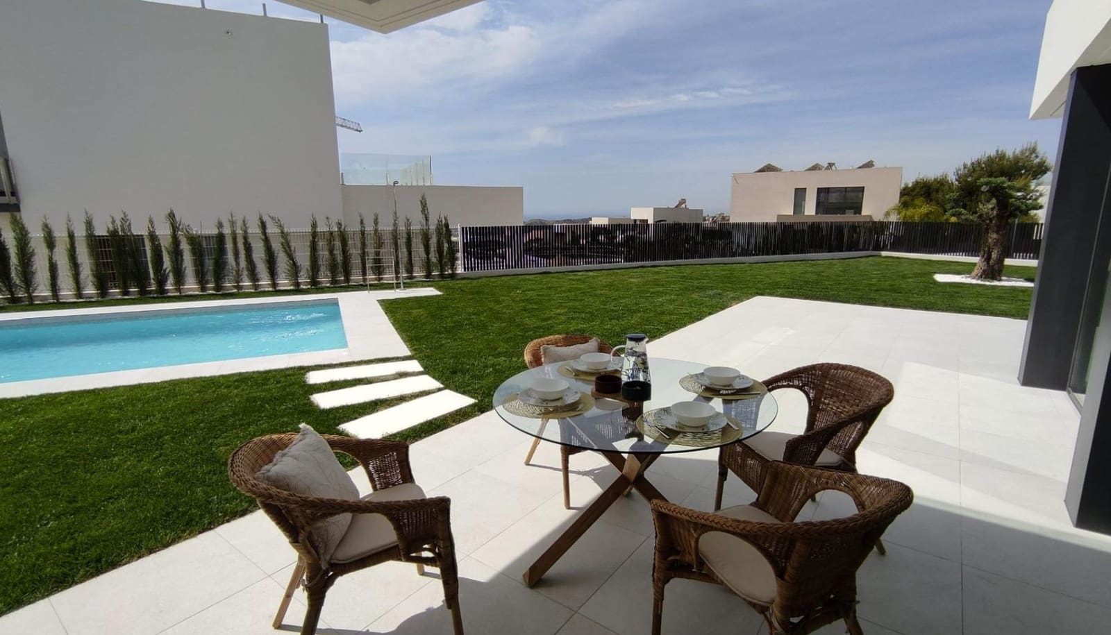 3 slaapkamer Villa te huur in Finestrat met zwembad garage - € 3.999 (Ref: 10042159)