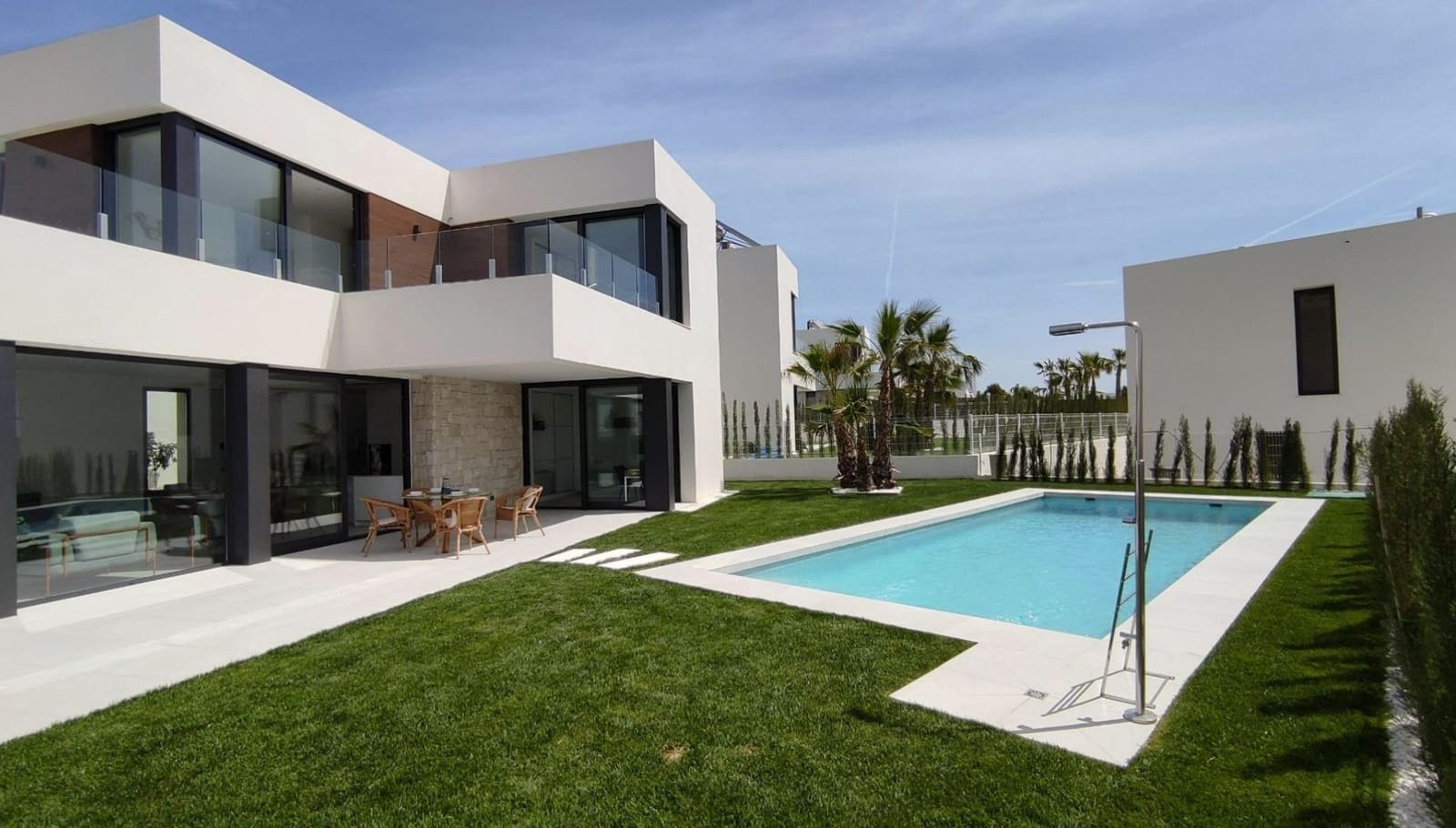 3 slaapkamer Villa te huur in Finestrat met zwembad garage - € 3.999 (Ref: 10042159)
