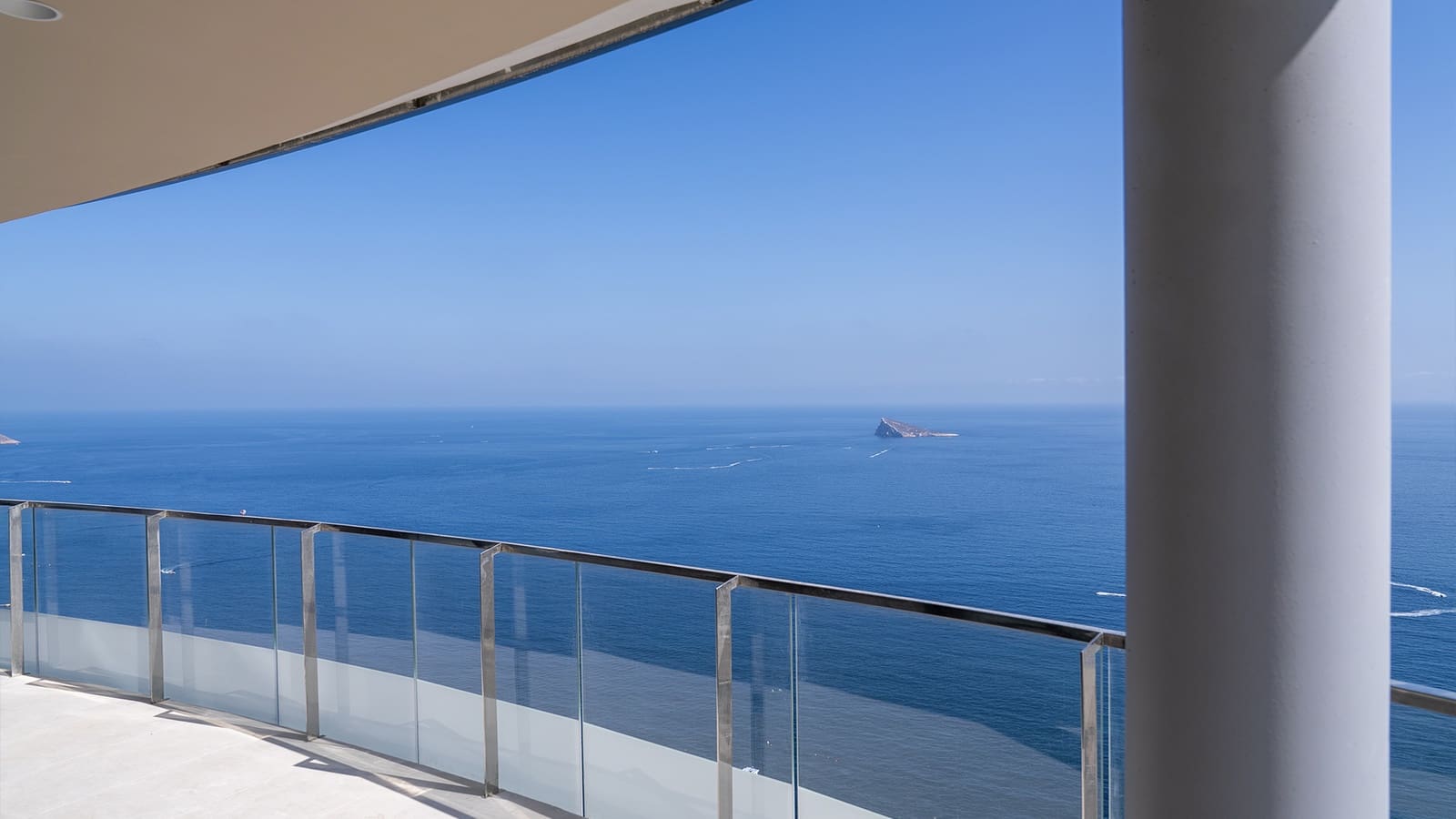2 quarto Apartamento para venda em Benidorm com piscina - 865 000 € (Ref: 10110259)