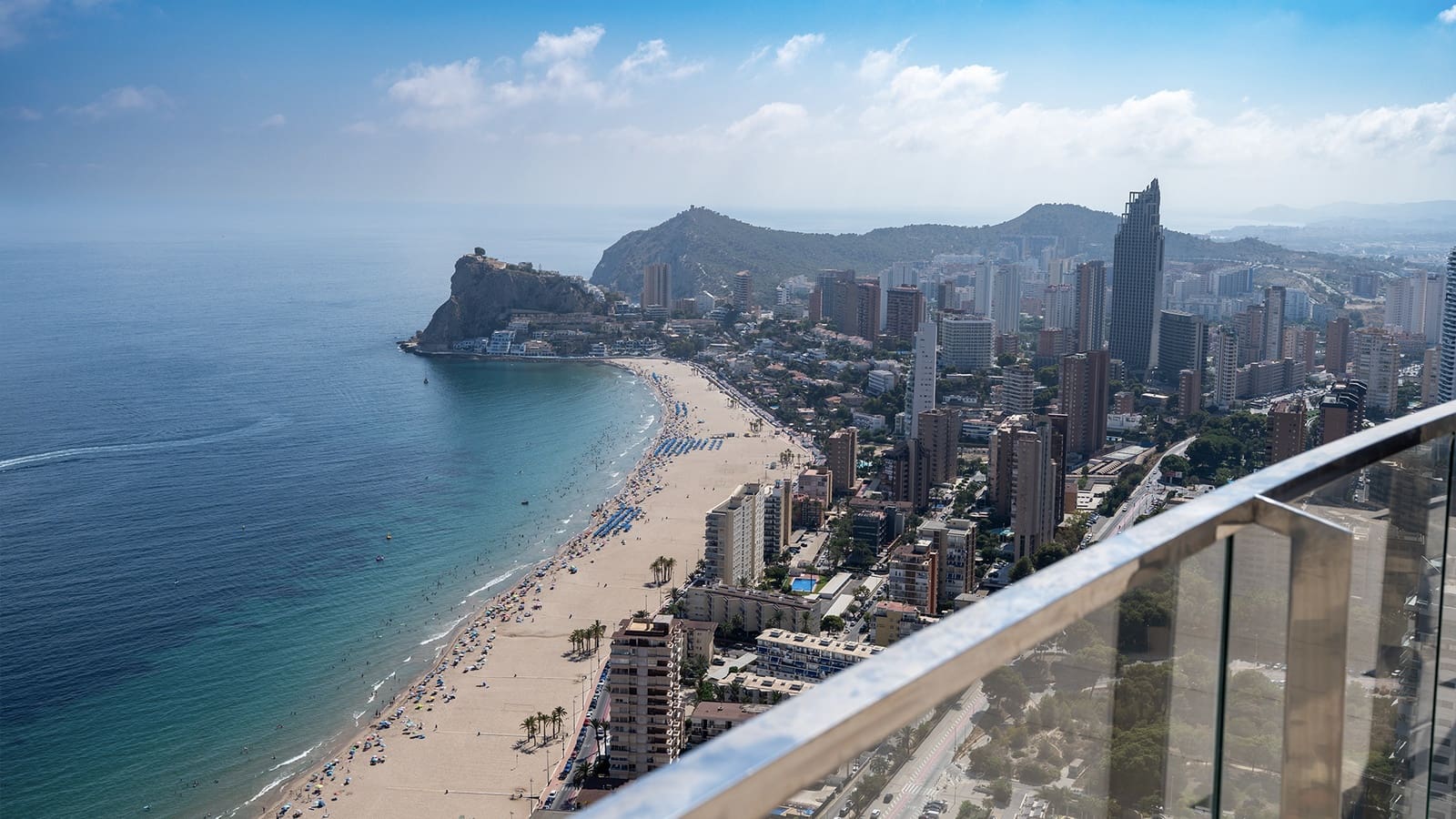 2 quarto Apartamento para venda em Benidorm com piscina - 865 000 € (Ref: 10110259)