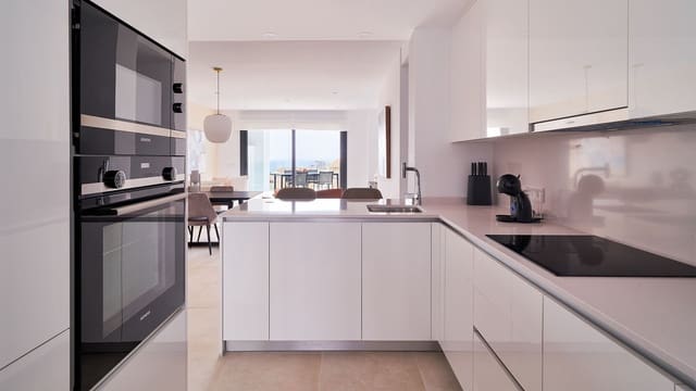 2 quarto Penthouse para venda em Fuengirola com piscina garagem - 795 000 € (Ref: 10110263)