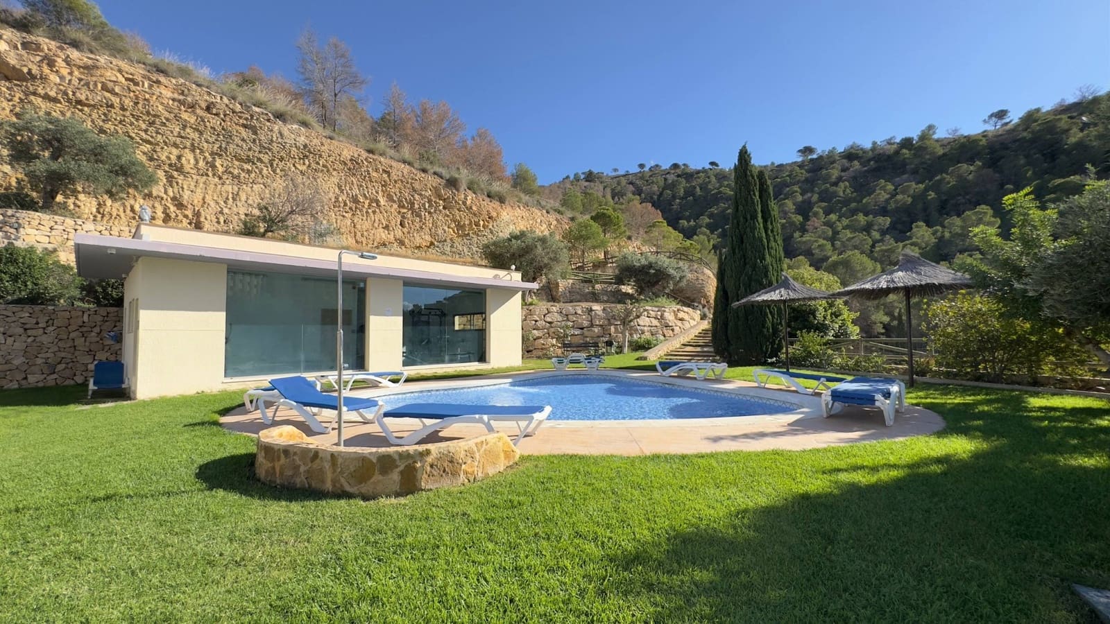 1 soverom Leilighet til salgs i Benidorm med svømmebasseng garasje - € 420 000 (Ref: 10124685)