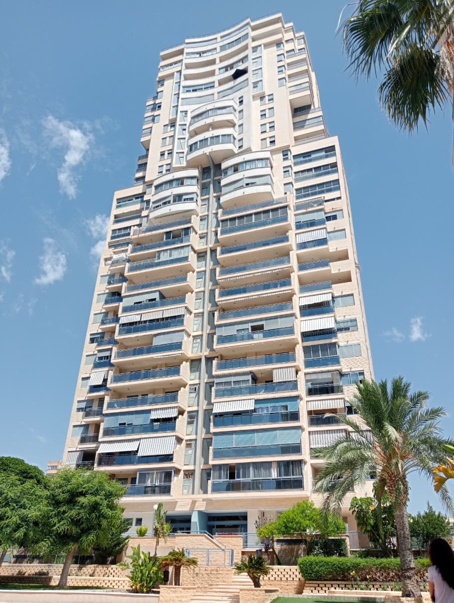 3 soveværelse Lejlighed til salg i Benidorm med swimmingpool garage - € 368.000 (Ref: 10125241)