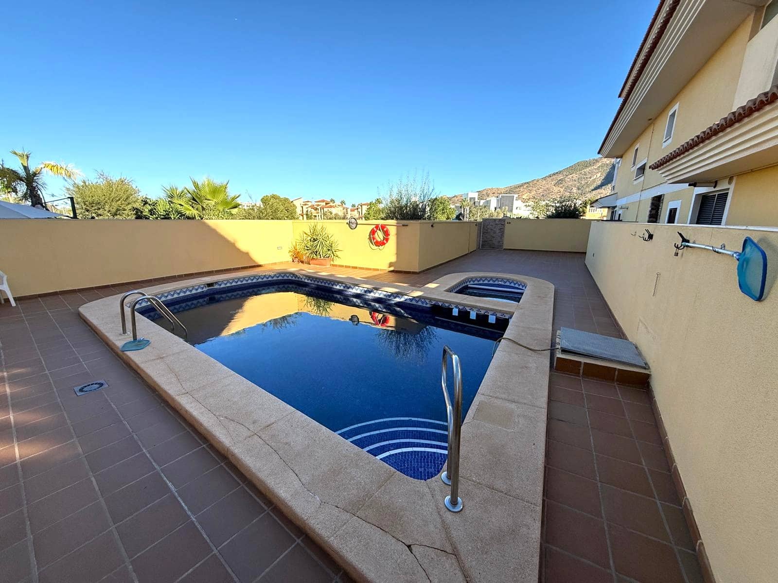 3 soverom Leilighet til salgs i Albir med svømmebasseng garasje - € 445 000 (Ref: 10131030)
