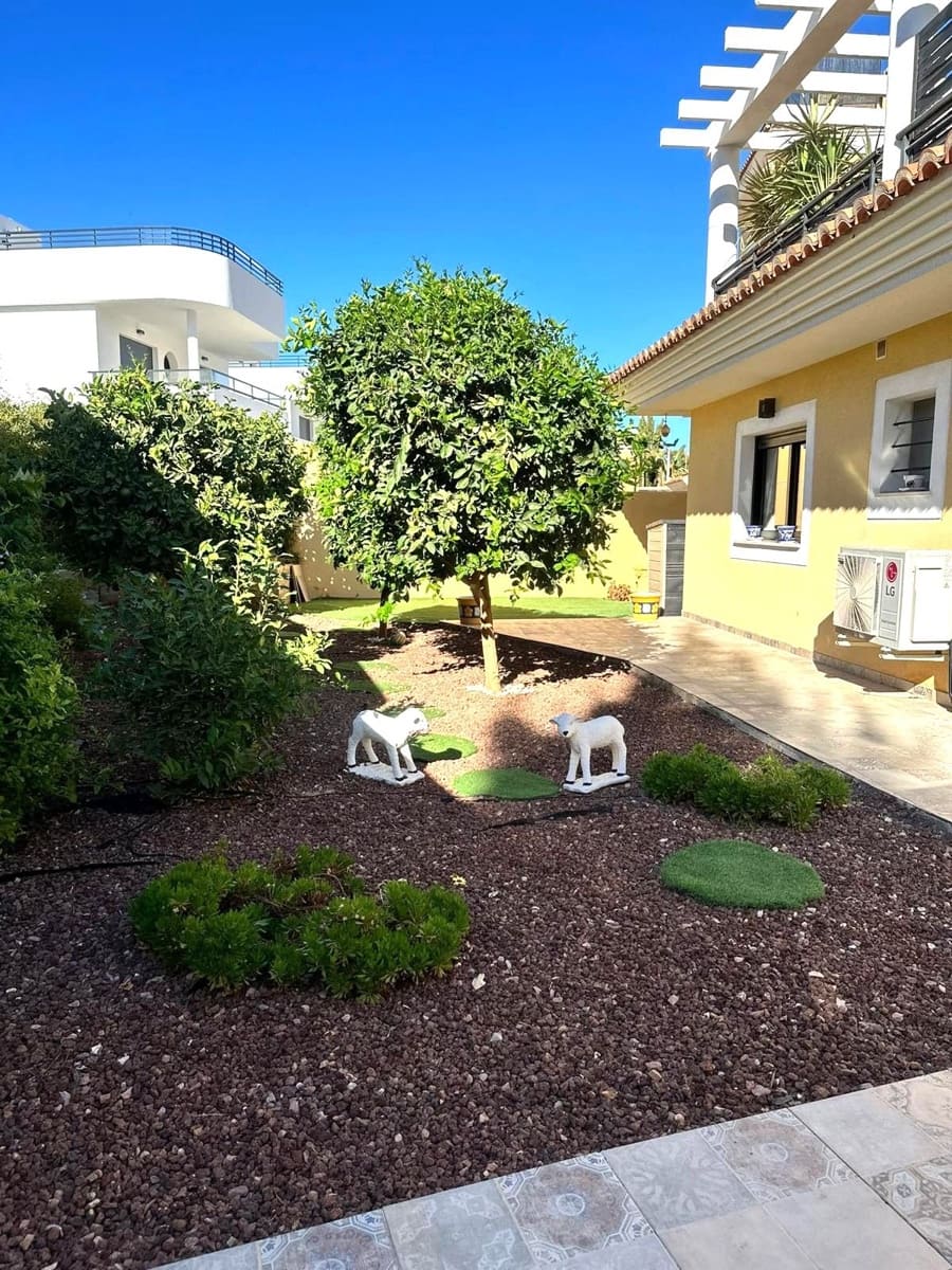 3 soverom Leilighet til salgs i Albir med svømmebasseng garasje - € 445 000 (Ref: 10131030)