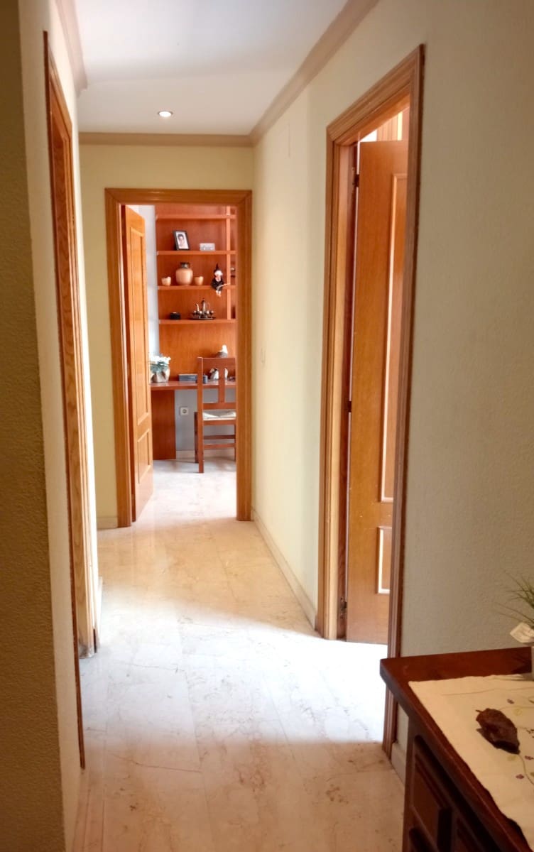 4 soveværelse Byhus til salg i La Nucia med garage - € 307.000 (Ref: 10136247)