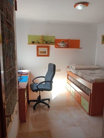 4 soveværelse Byhus til salg i La Nucia Pueblo  , La Nucia med garage - € 307.000 (Ref: 10136247)
