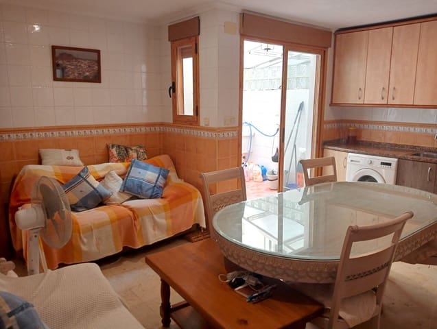 4 soveværelse Byhus til salg i La Nucia Pueblo  , La Nucia med garage - € 307.000 (Ref: 10136247)