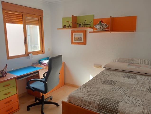 4 soveværelse Byhus til salg i La Nucia Pueblo  , La Nucia med garage - € 307.000 (Ref: 10136247)