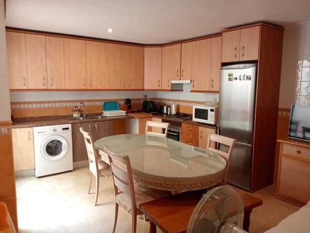 4 soveværelse Byhus til salg i La Nucia Pueblo  , La Nucia med garage - € 307.000 (Ref: 10136247)