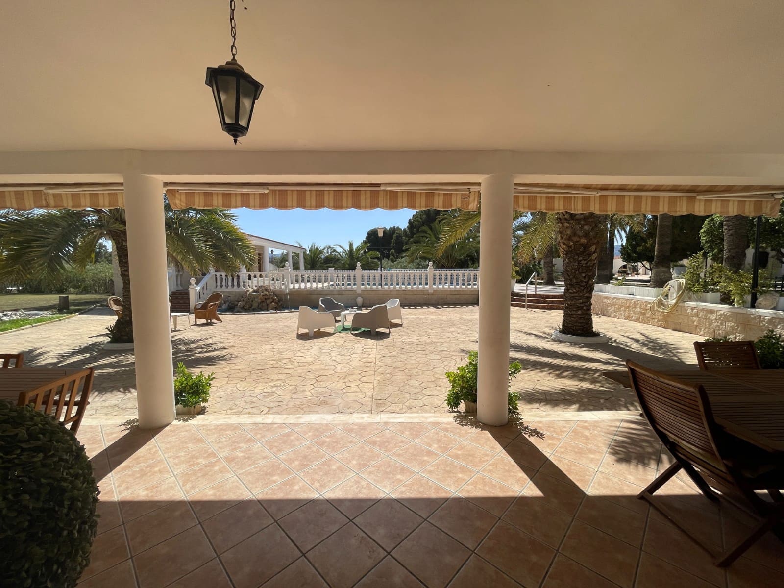 13 soveværelse Finca/Landehus til salg i Elda med swimmingpool garage - € 899.000 (Ref: 10136361)