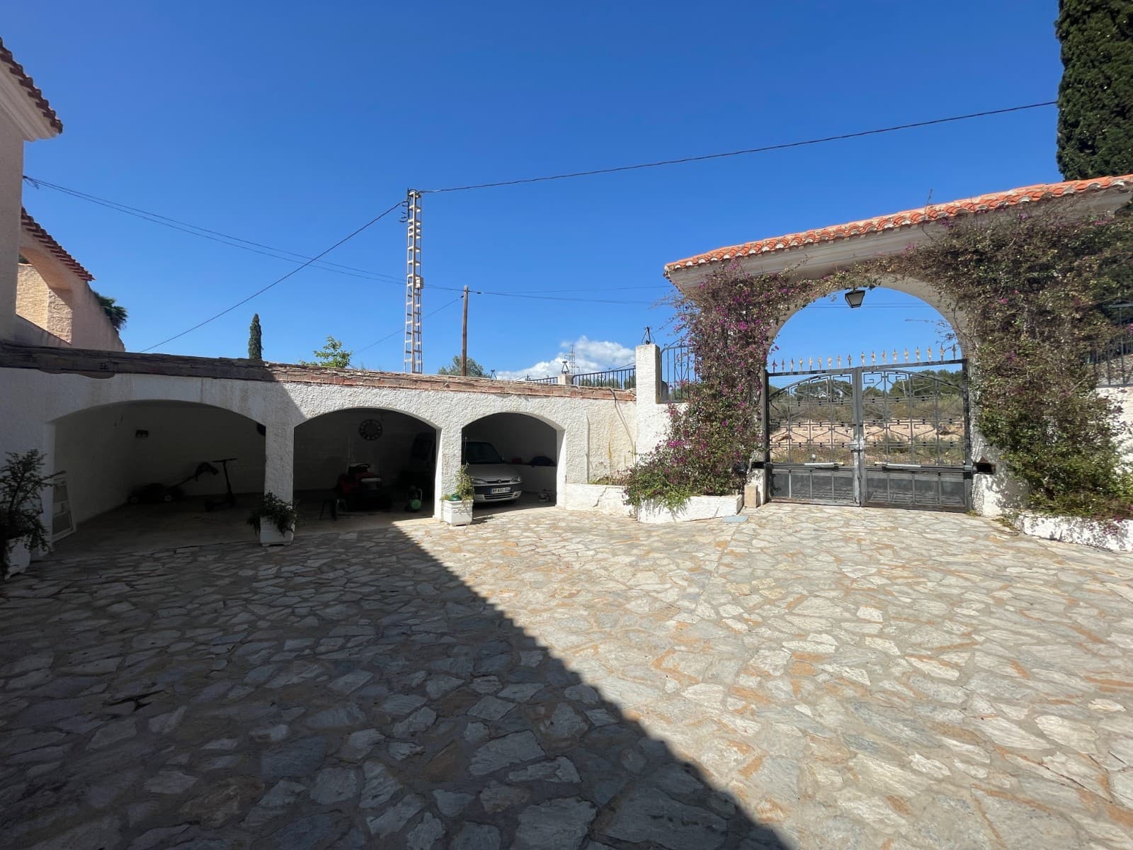 13 soveværelse Finca/Landehus til salg i Elda med swimmingpool garage - € 899.000 (Ref: 10136361)
