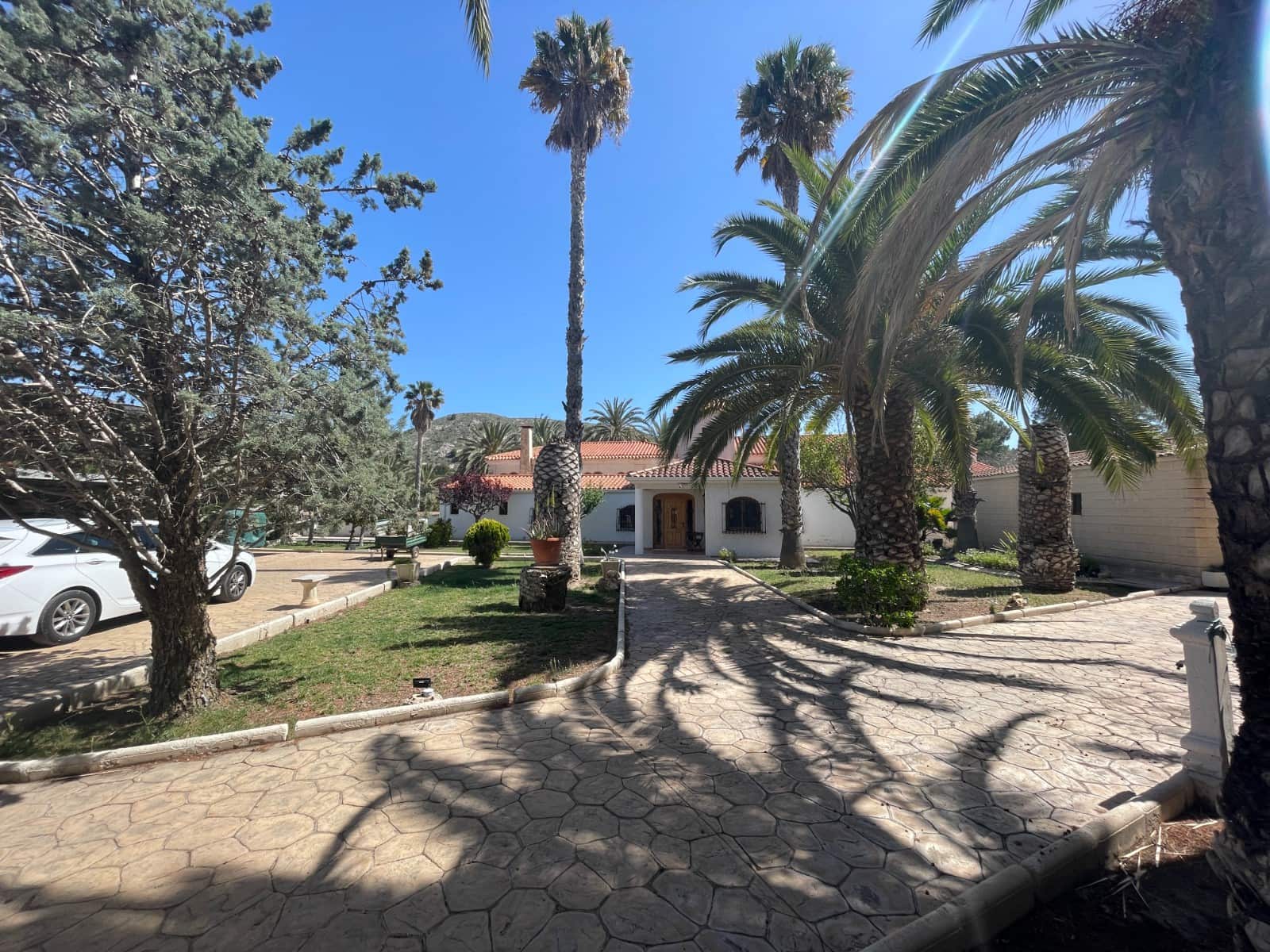 13 soveværelse Finca/Landehus til salg i Elda med swimmingpool garage - € 899.000 (Ref: 10136361)