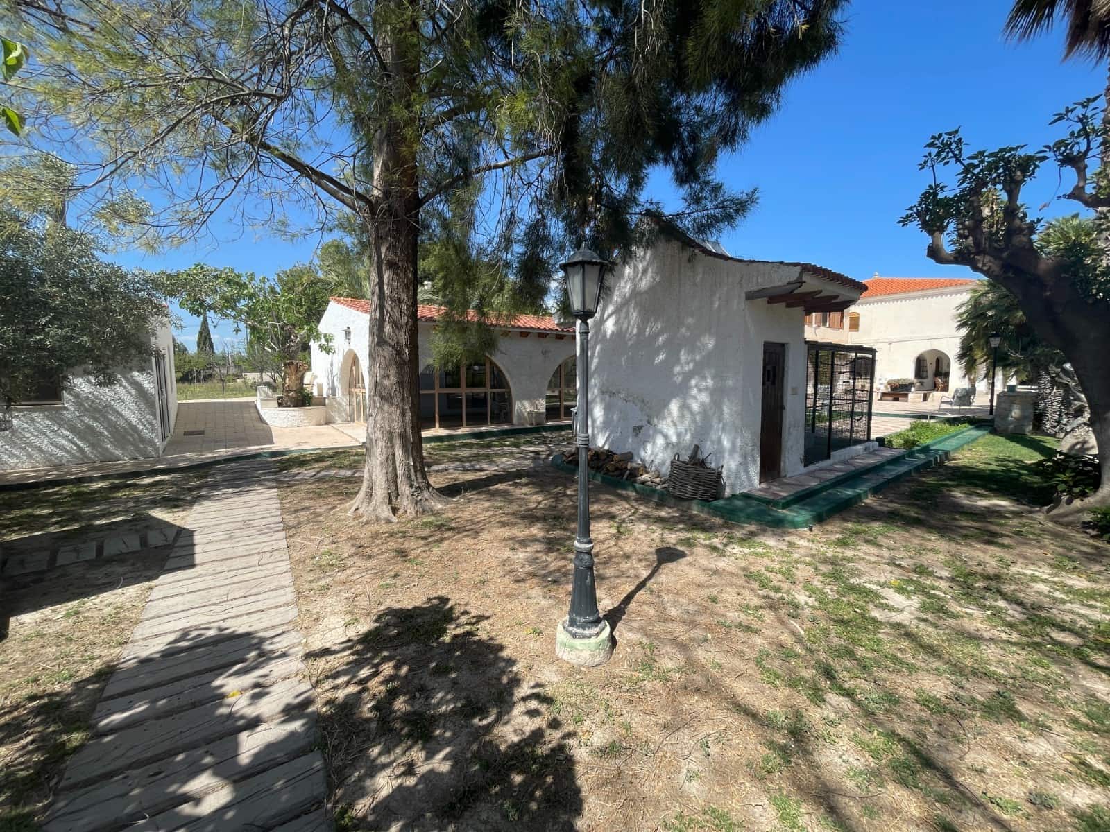13 soveværelse Finca/Landehus til salg i Elda med swimmingpool garage - € 899.000 (Ref: 10136361)