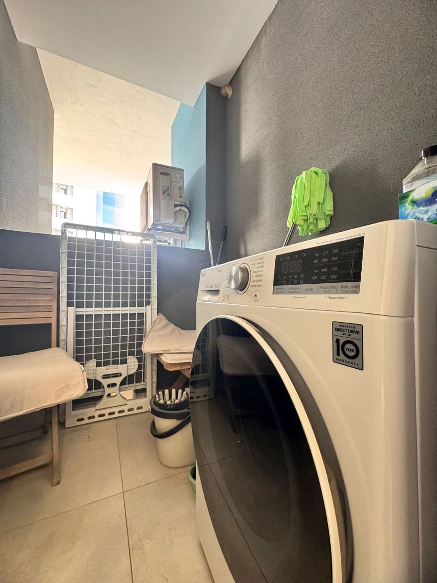 Apartamento de 3 habitaciones en Benidorm en venta con piscina garaje - 780.000 € (Ref: 10162489)