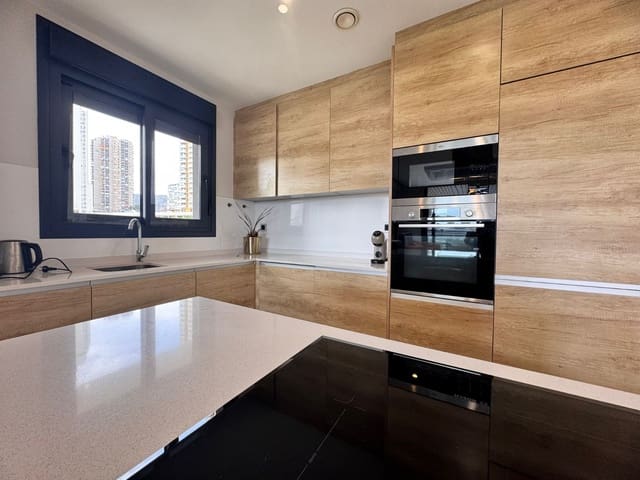 Apartamento de 3 habitaciones en Playa Poniente, Benidorm en venta con piscina garaje - 780.000 € (Ref: 10162489)
