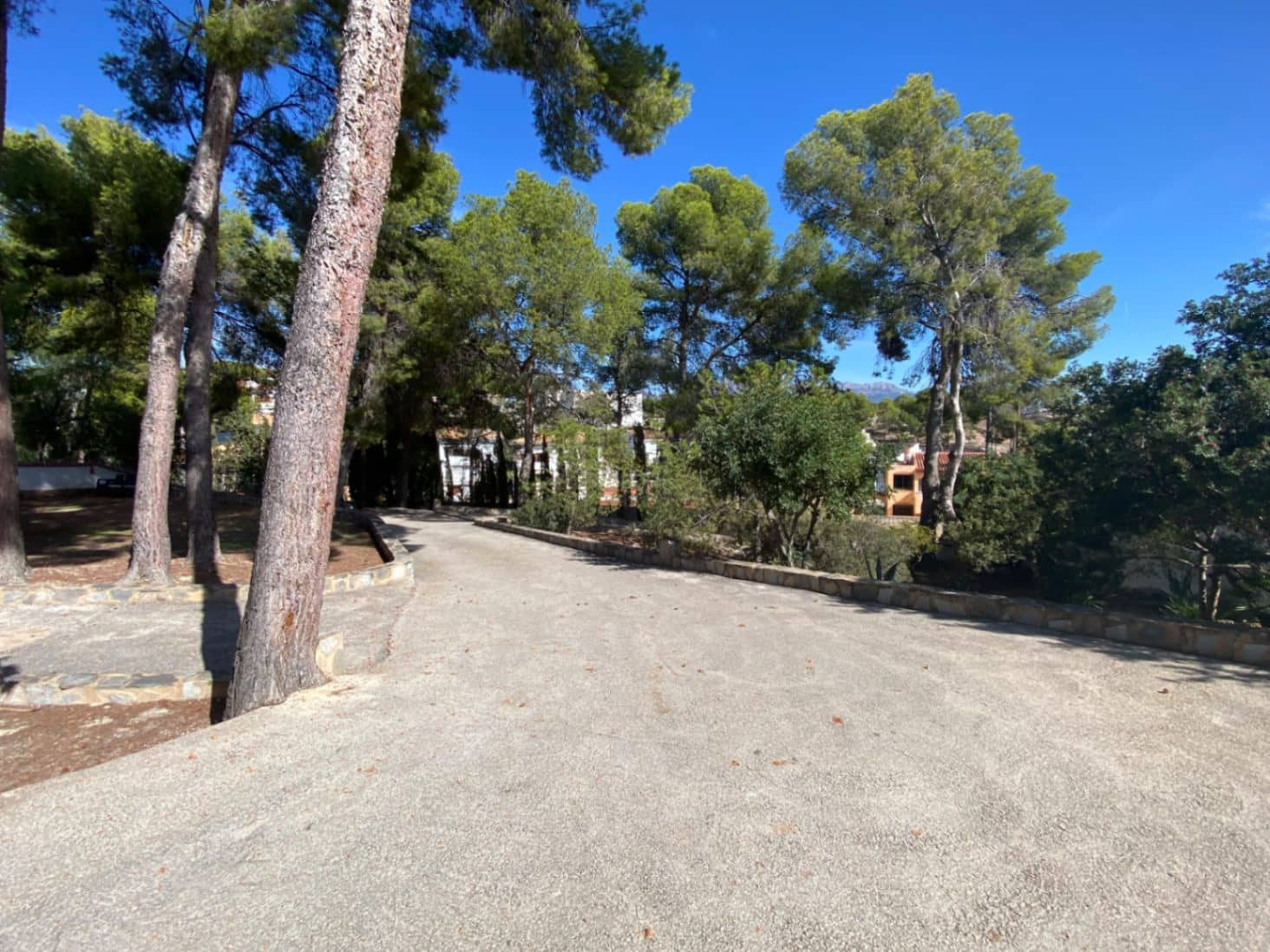 3 bedroom Villa for sale in La Nucia with pool garage - € 890,000 (Ref: 10162491)
