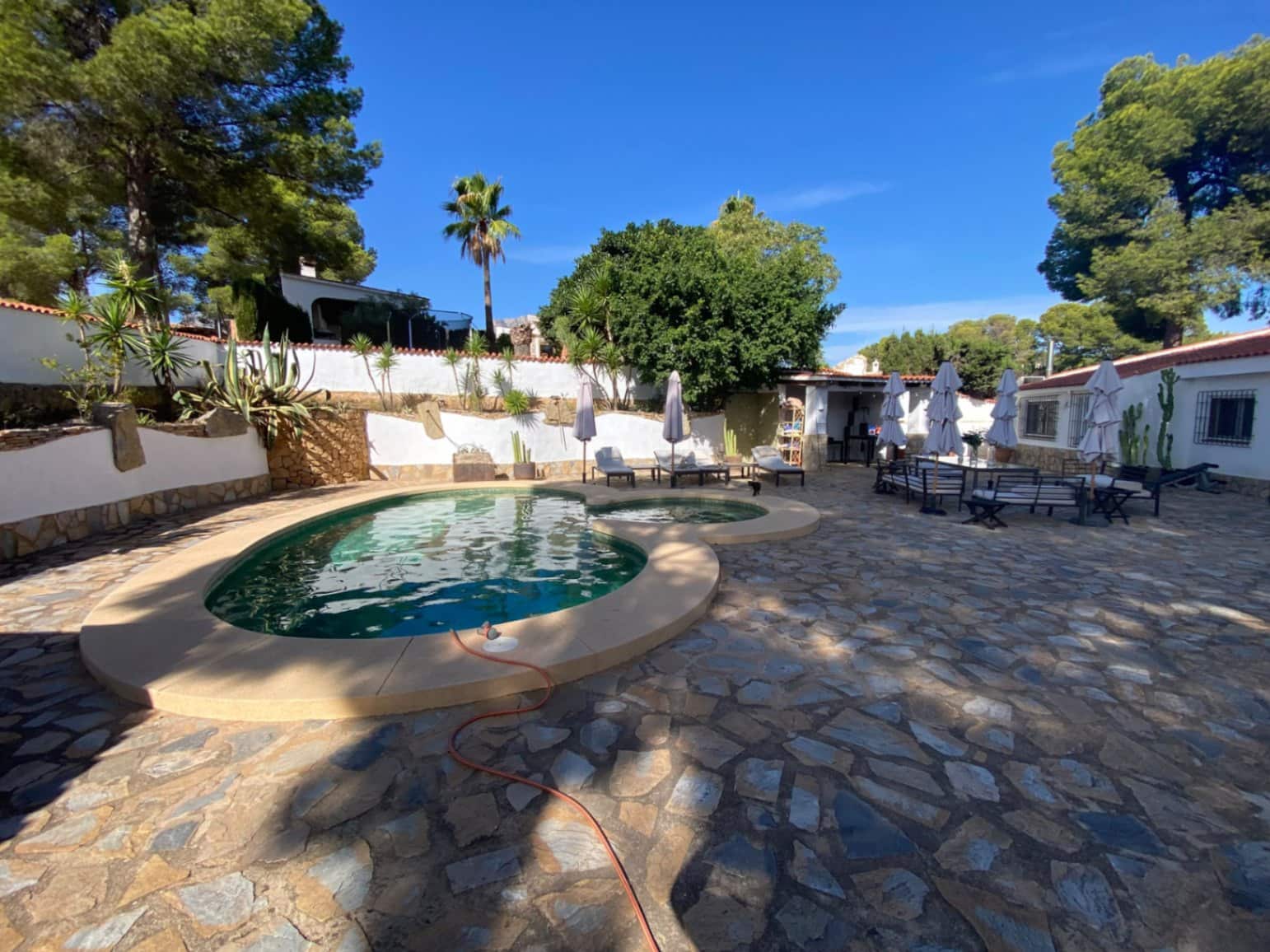 3 bedroom Villa for sale in La Nucia with pool garage - € 890,000 (Ref: 10162491)