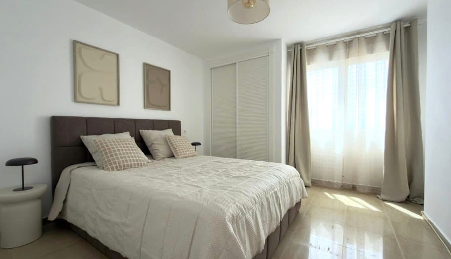 3 soverom Leilighet til salgs i Benidorm med svømmebasseng garasje - € 450 000 (Ref: 10165494)