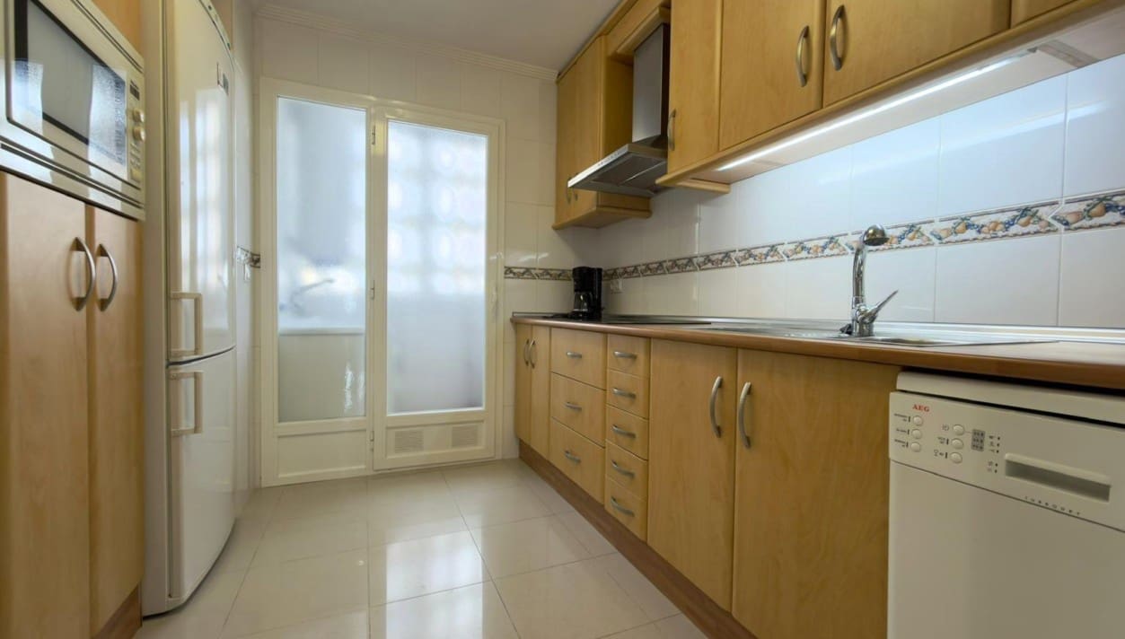 3 soverom Leilighet til salgs i Benidorm med svømmebasseng garasje - € 450 000 (Ref: 10165494)