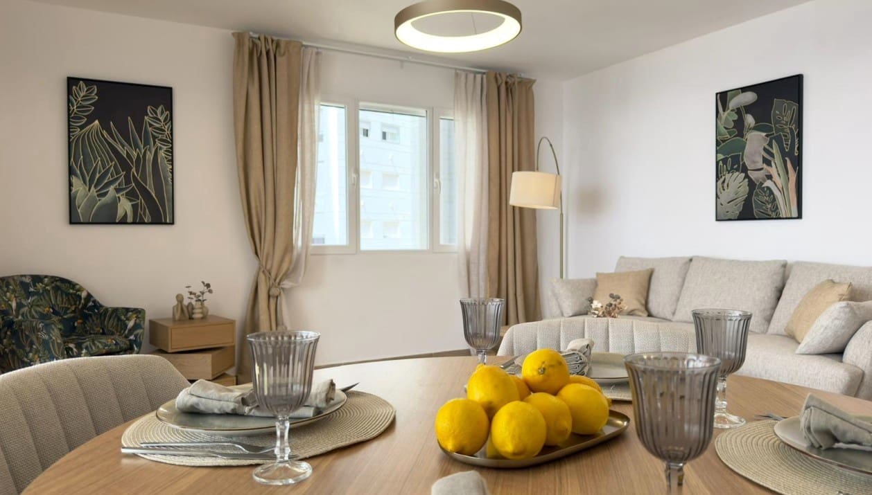 3 soverom Leilighet til salgs i Benidorm med svømmebasseng garasje - € 450 000 (Ref: 10165494)