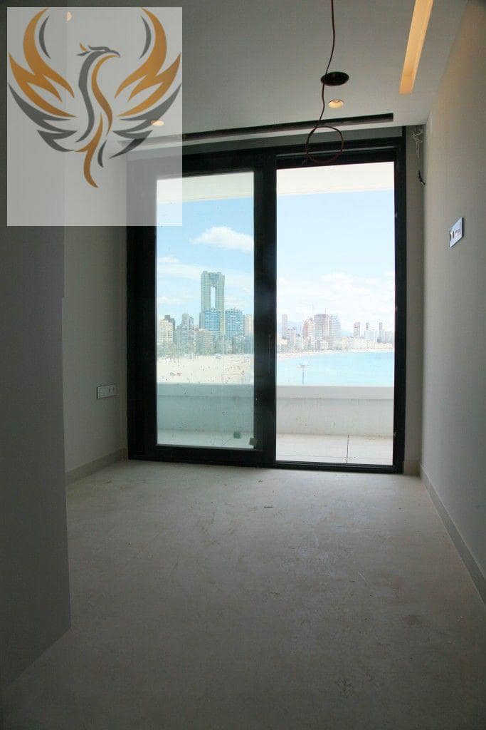 3 chambre Appartement à vendre à Benidorm avec piscine garage - 1 650 000 € (Ref: 8373034)