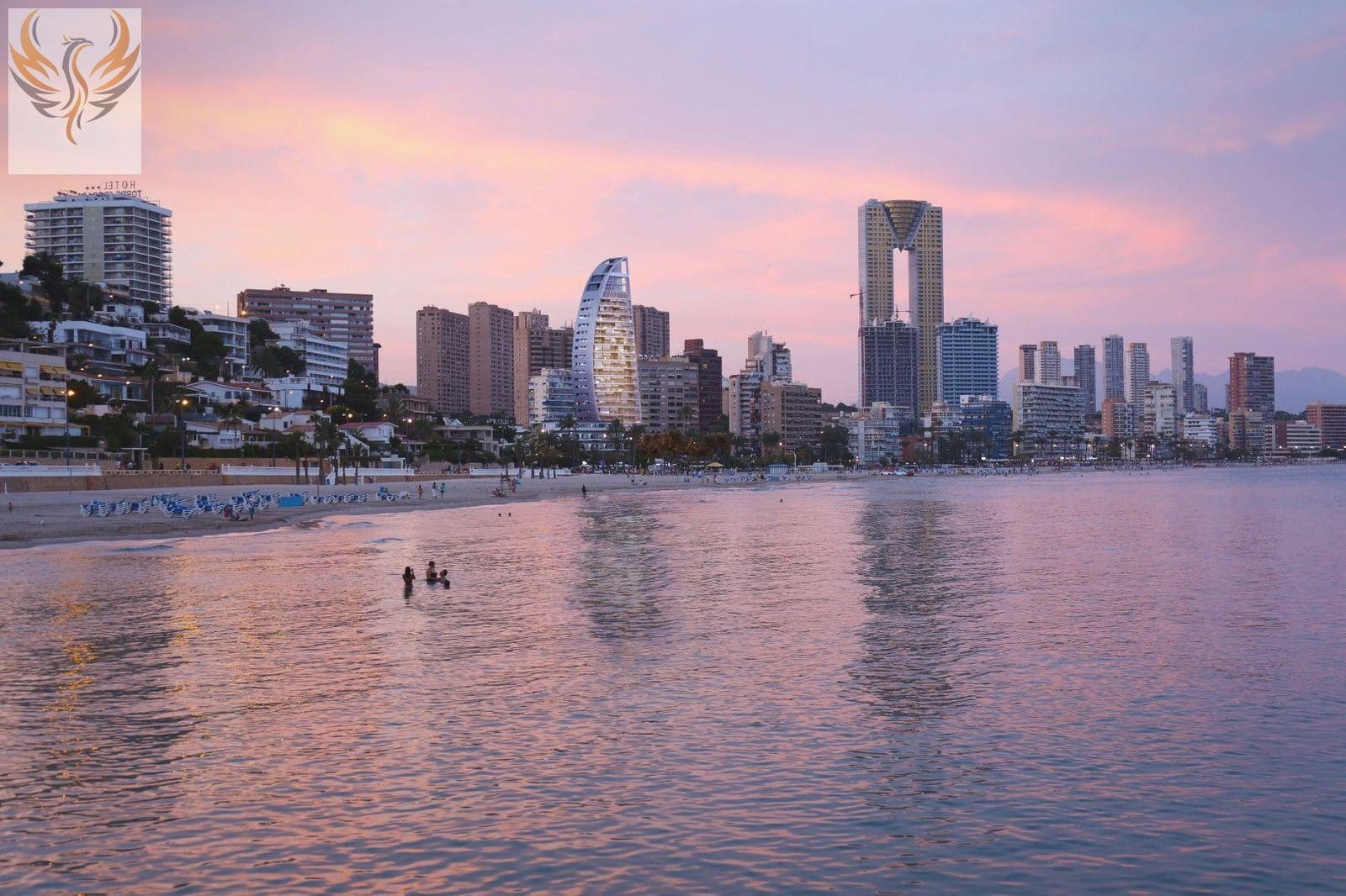 3 slaapkamer Appartement te koop in Benidorm met zwembad garage - € 1.550.000 (Ref: 8373037)