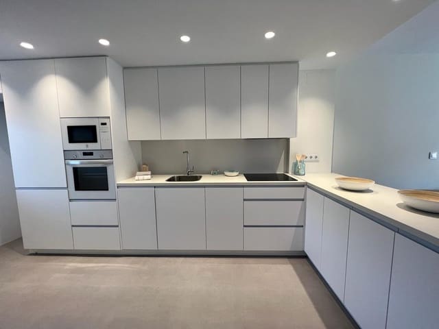 Apartamento de 1 habitación en Pueblo - Urbanizaciones, Alfaz del Pi / L'Alfàs del Pi en venta con piscina garaje - 149.000 € (Ref: 8373038)