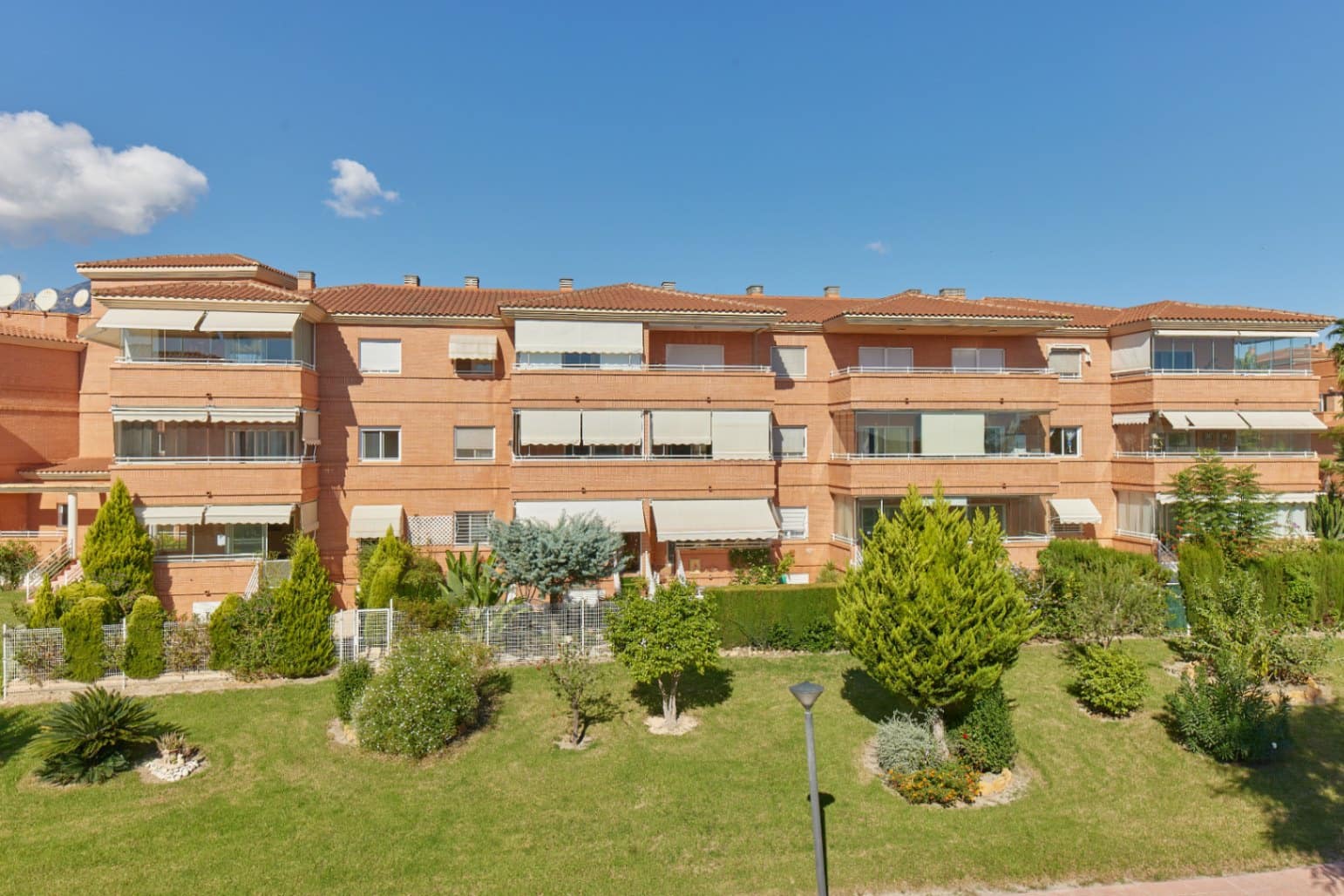 1 soverom Leilighet til salgs i Alfaz del Pi / L'Alfas del Pi med svømmebasseng garasje - € 149 000 (Ref: 8373038)