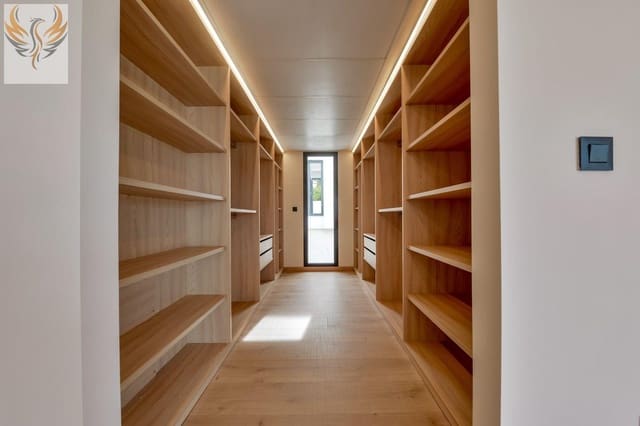 Chalet de 4 habitaciones en Albir, Alfaz del Pi / L'Alfàs del Pi en venta - 1.250.000 € (Ref: 8373073)